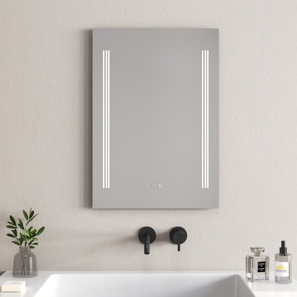Огледало с LED осветление и антифог Inter Ceramic 50x70 cm хром гланц правоъгълна форма