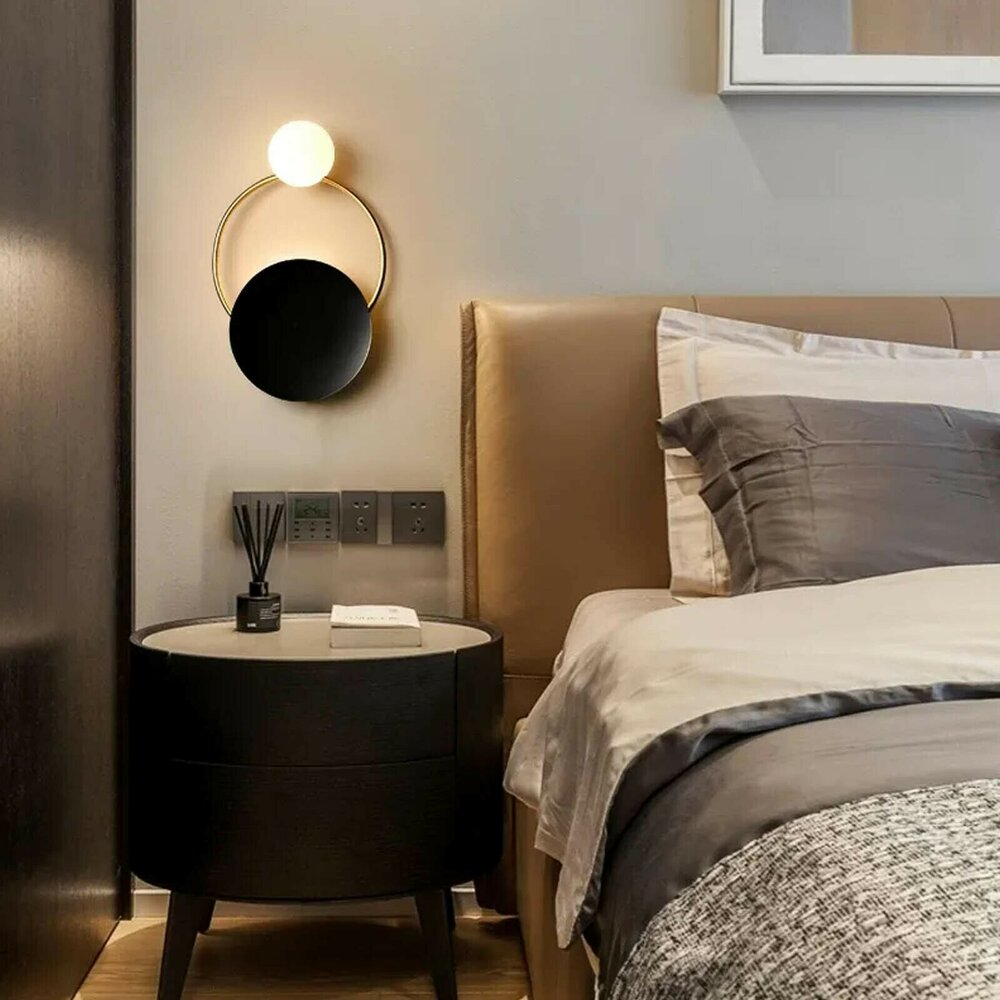 Rea APP923-1W Wall Light Gold - Black