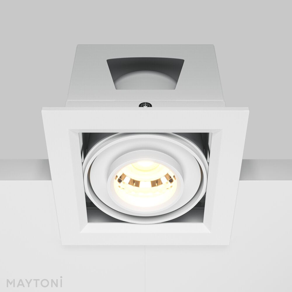 Аплика Maytoni Metal Modern бяла 11 x 10 см