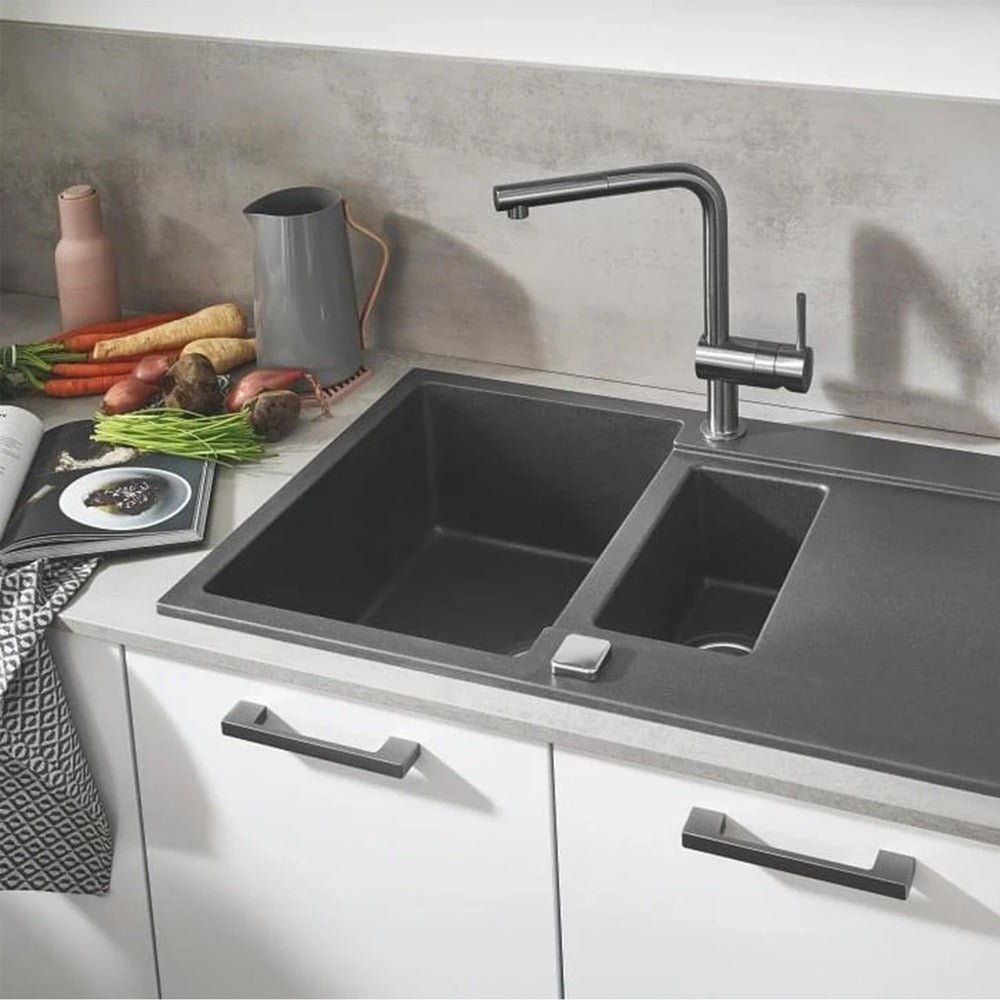 Смесител за кухня с изтеглящ се душ Grohe Minta 2 вида струя антрацитен сатен Hard Graphite