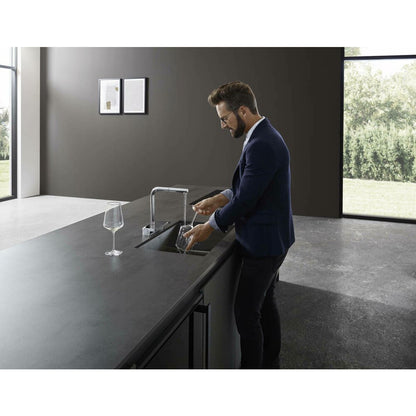 Hansgrohe Aquno Select M81 250 Kitchen Faucet with Pull-Down Spray 2 Jets Chrome