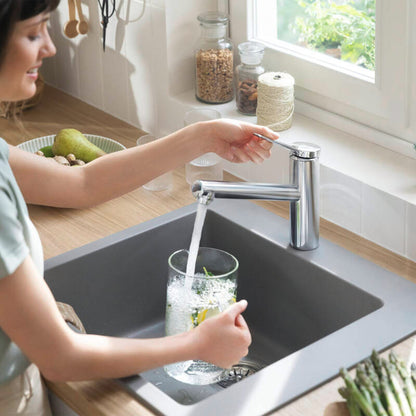 Батерия за кухня Hansgrohe Zesis M33 150 хром гланц за ниско налягане