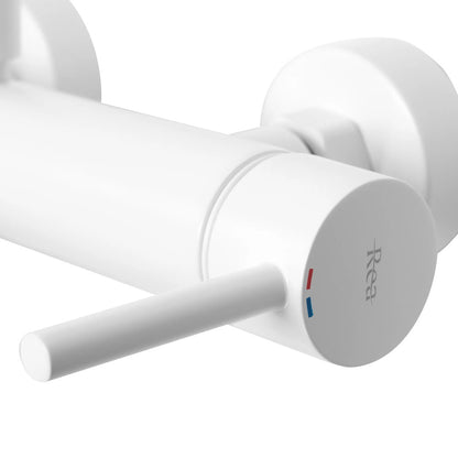 Rea Lungo Matte White Bathtub - Shower Mixer with Shower Set
