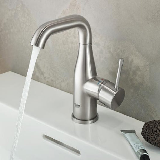 Смесител за умивалник Grohe Essence M хромирана Supersteel