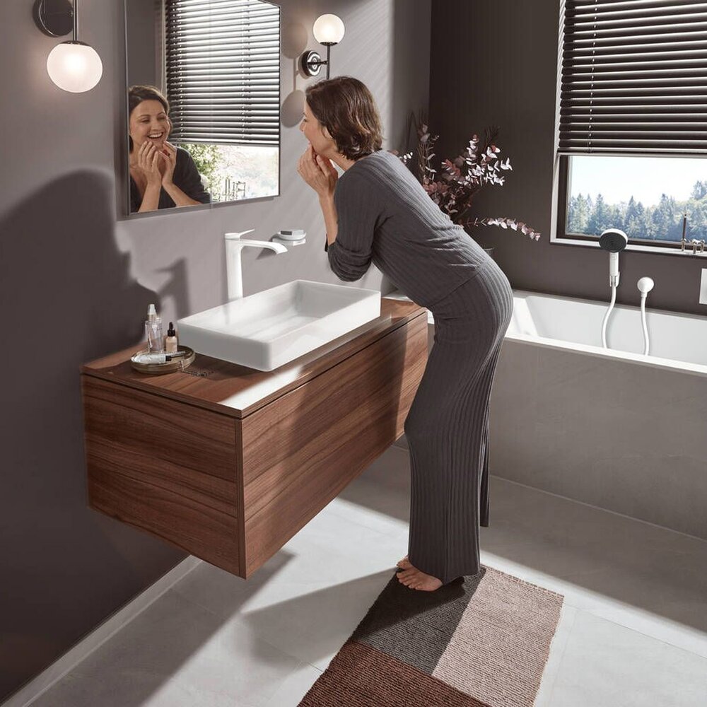 Висок смесител за мивка Hansgrohe Vivenis 250 с Pop-Up механизъм бял мат