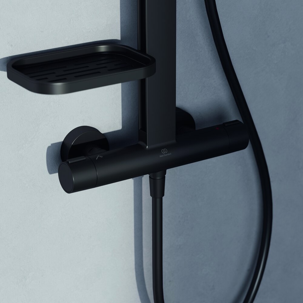 Душ колона с термостатичен смесител матово черно Ideal Standard Alu+ квадратен душ глава