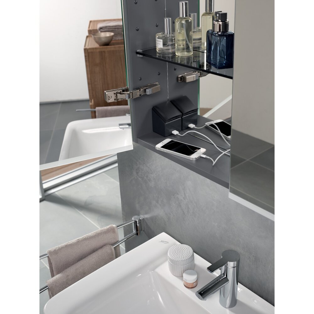 Долен шкаф с огледало Geberit Option Plus 75 см, 2 врати, отражателен.
