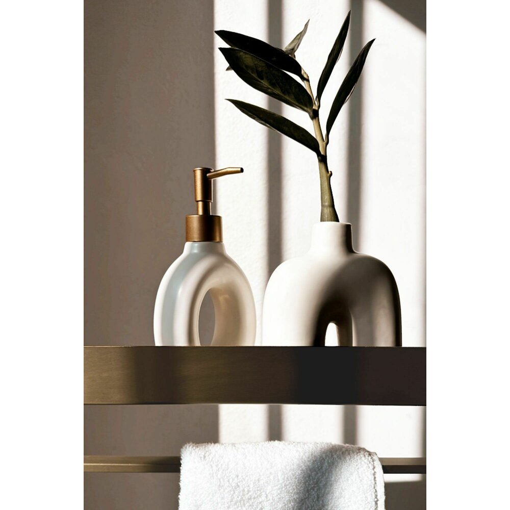 Brushed Gold Shelf Rea SF01 45 cm
