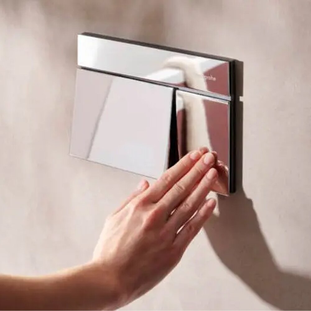 Вграден резервоар Hansgrohe iFrame 112 cm за окачен тоалетен чиния и бутон iFrame Element E хром гланц