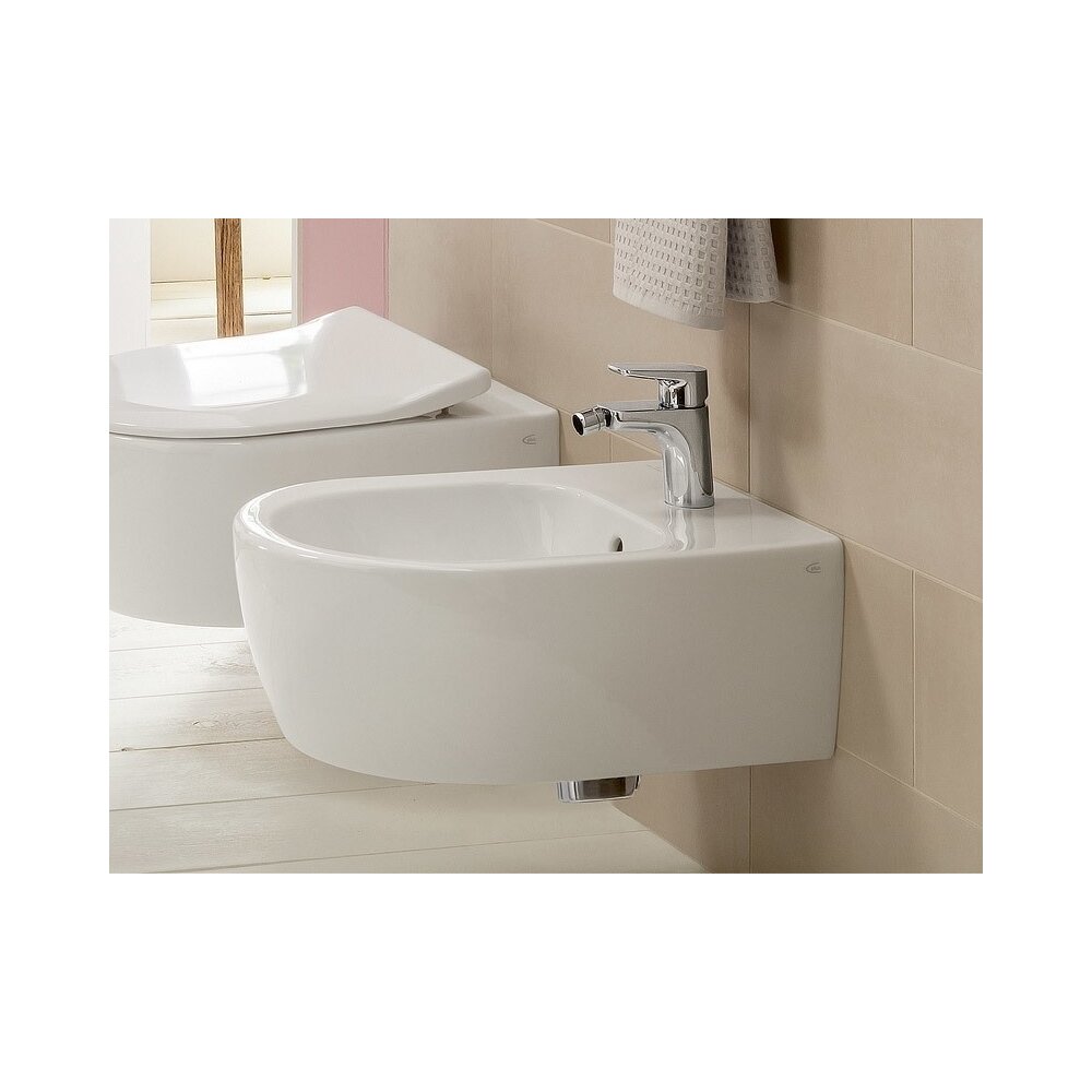 Villeroy&Boch Avento Direct Flush Wall-Hung Toilet and Bidet Set with Slim Soft Close Seat