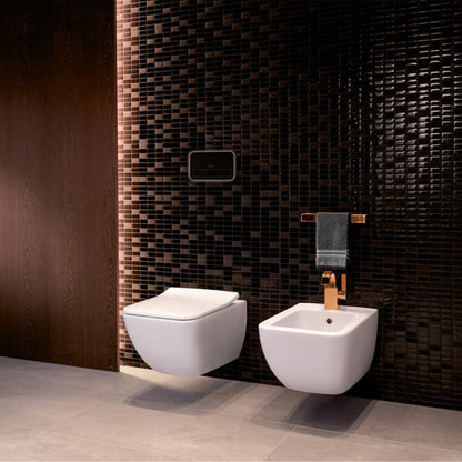 Сет за стенен тоалетен чиния Villeroy&Boch Venticello Combi-Pack DirectFlush Rimless с капак softclose бял Alpin CeramicPlus