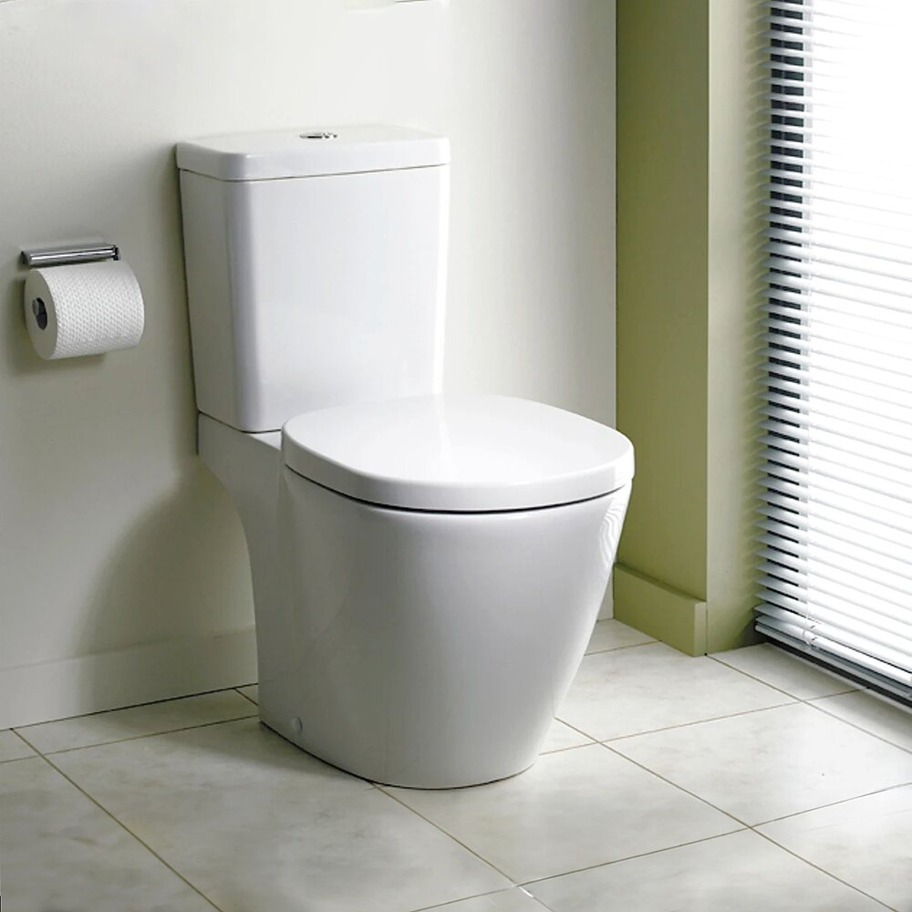WC чиния на под с функция биде Ideal Standard Connect