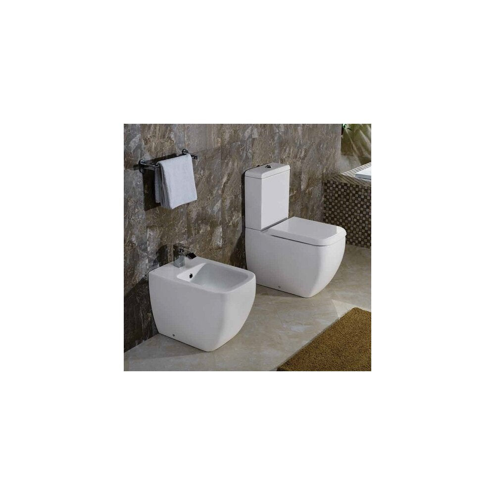 Тоалетна чиния на под BTW Rak Ceramics Metropolitan