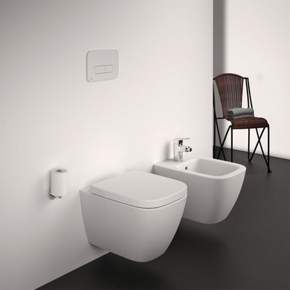 Тоалетна чиния Ideal Standard i.life S rimless бяла гланцирана